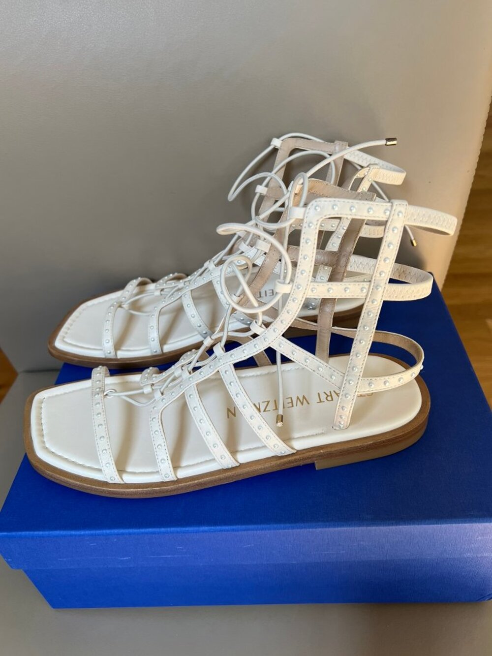 Stuart Weitzman Kora Laceup MIni Pearl Sandals size 8.5